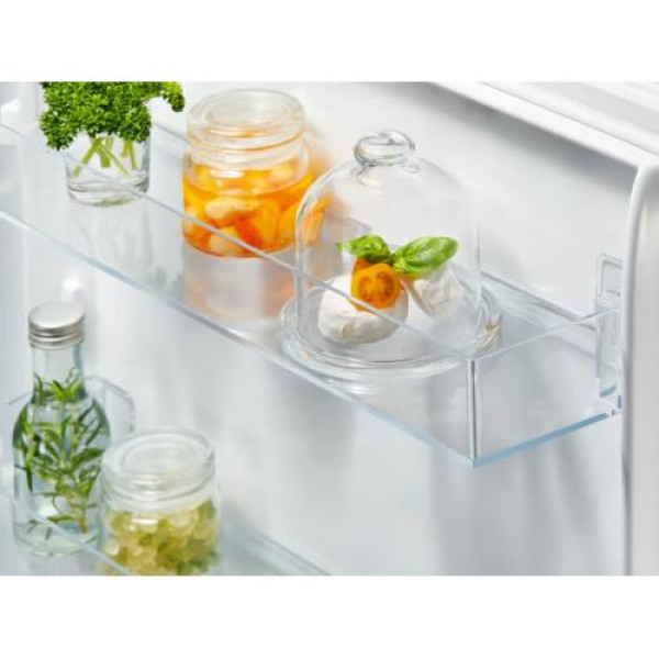 Külmik electrolux, integreeritav, 177,2 cm, 186/62 l, 37db, nofrost, valge