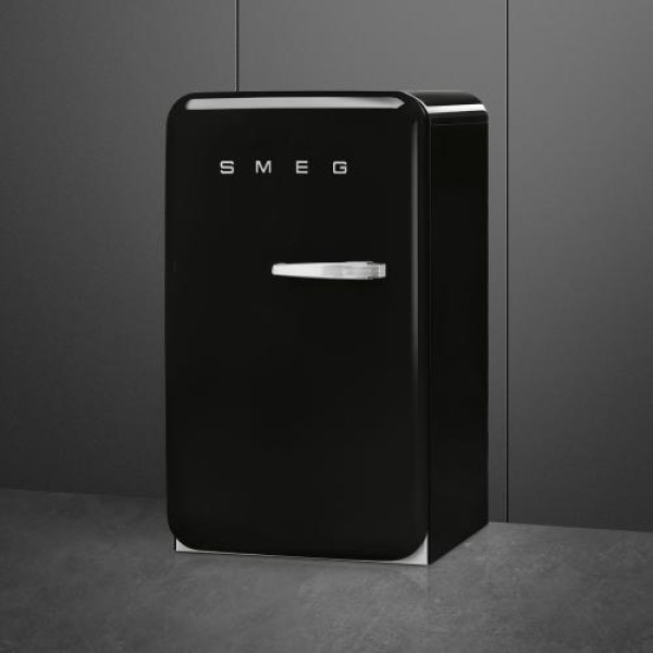 Külmik smeg, 50-ndate stiil, 97 cm, 105/17 l, 35 db, mehaaniline juhtimine, vasak, must Külmik smeg, 50-ndate stiil, 97 cm, 105/17 l, 35 db, mehaaniline juhtimine, vasak, must