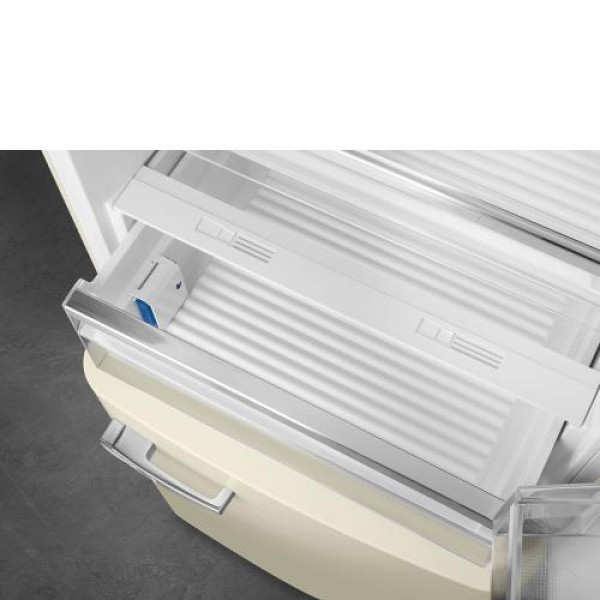 Külmik smeg, 50-ndate stiil, 205 cm, 344/137 l, 37 db, puutetundlik juhtimine, nofrost, kreem