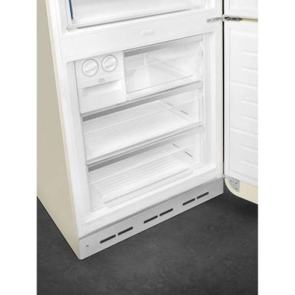 Külmik smeg, 50-ndate stiil, 205 cm, 344/137 l, 37 db, puutetundlik juhtimine, nofrost, kreem
