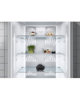 Külmik electrolux, 201 cm, 244/94 l, 38 db, elektrooniline juhtimine, noforst, must klaas uksel-foto7