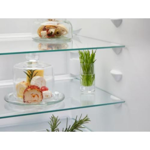 Külmik aeg 6000, integreeritav, 177 cm, 198/73 l, lowfrost, elektrooniline juhtimine, valge Külmik aeg 6000, integreeritav, 177 cm, 198/73 l, lowfrost, elektrooniline juhtimine, valge