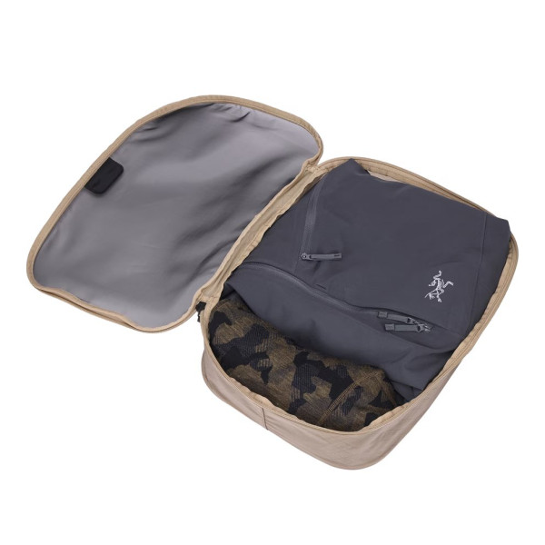 Thule 5574 Packing Cube Medium gentle beige Thule 5574 Packing Cube Medium gentle beige