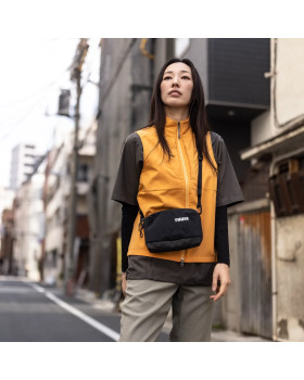 Thule 5005 Paramount Crossbody 2L Black-foto4