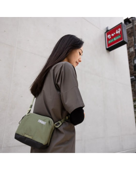 Thule 5005 Paramount Crossbody 2L Black-foto5