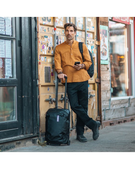 Thule 4985 Chasm Carry on Wheeled Duffel Bag 40L Black-foto5