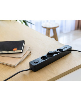 Tracer 47027 Power Line+ 1.5m (4 outlets +3x USB A, 5V 2,4A)-foto5