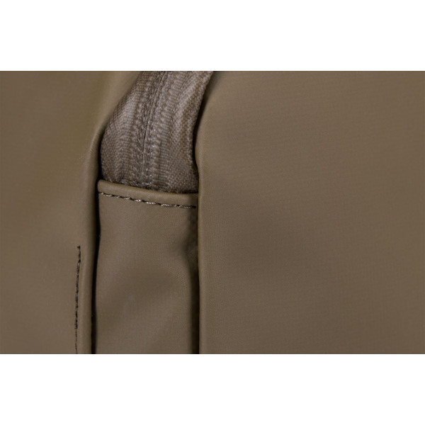 Thule 5606 Chasm Small Gear Cube - Deep Khaki Thule 5606 Chasm Small Gear Cube - Deep Khaki