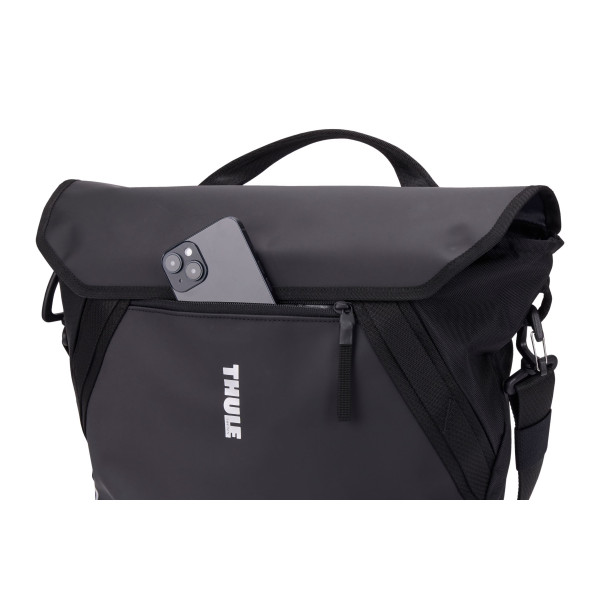 Thule 5468 Chasm Courier 22L with InLock Black
