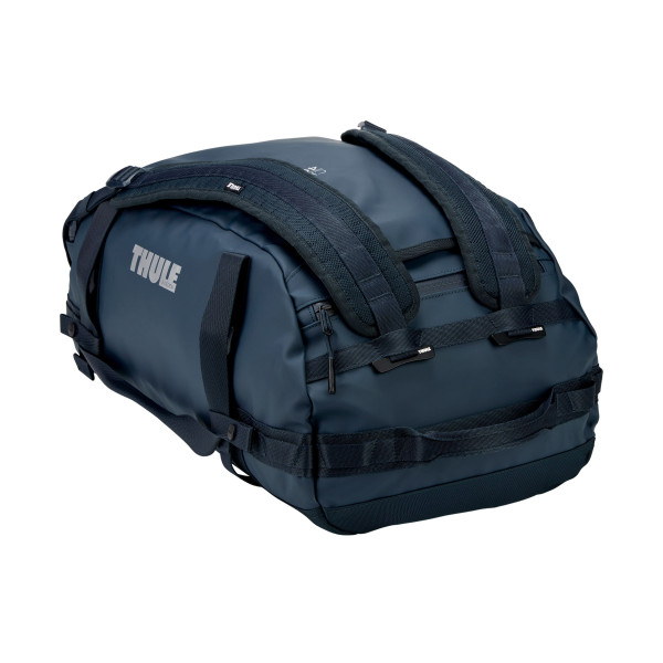 Thule 5590 Chasm 40L duffel bag darkest blue